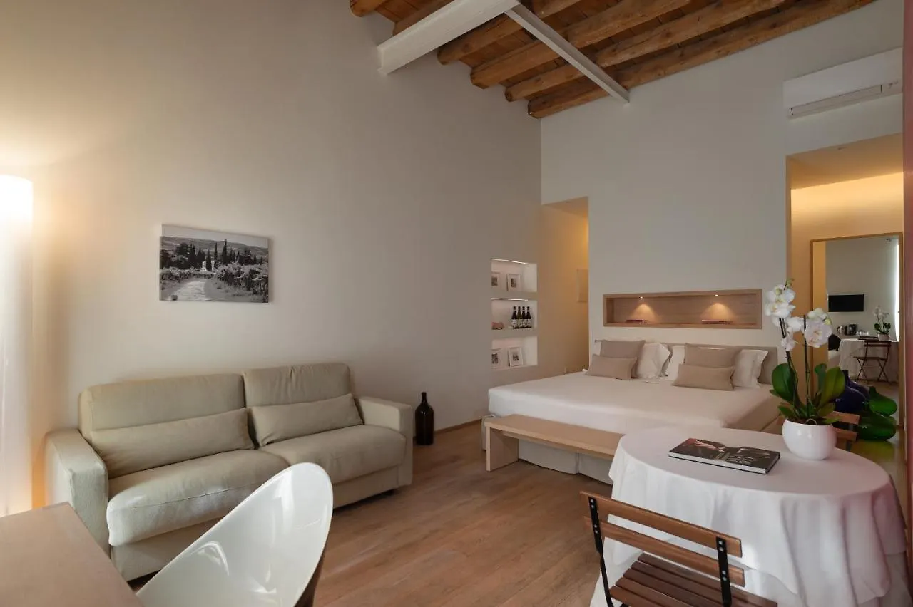 **** Bed & Breakfast Massimago Wine Suites Verona Italy