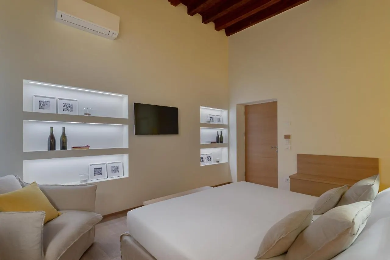 Massimago Wine Suites Verona Oda ve Kahvaltı